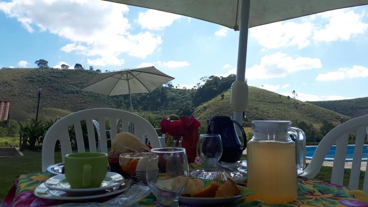 Pousada Chales Dos Montes Santana dos Montes Eksteriør billede