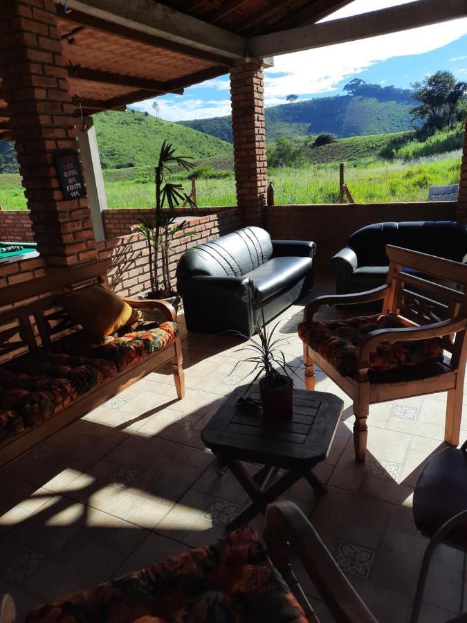 Pousada Chales Dos Montes Santana dos Montes Eksteriør billede