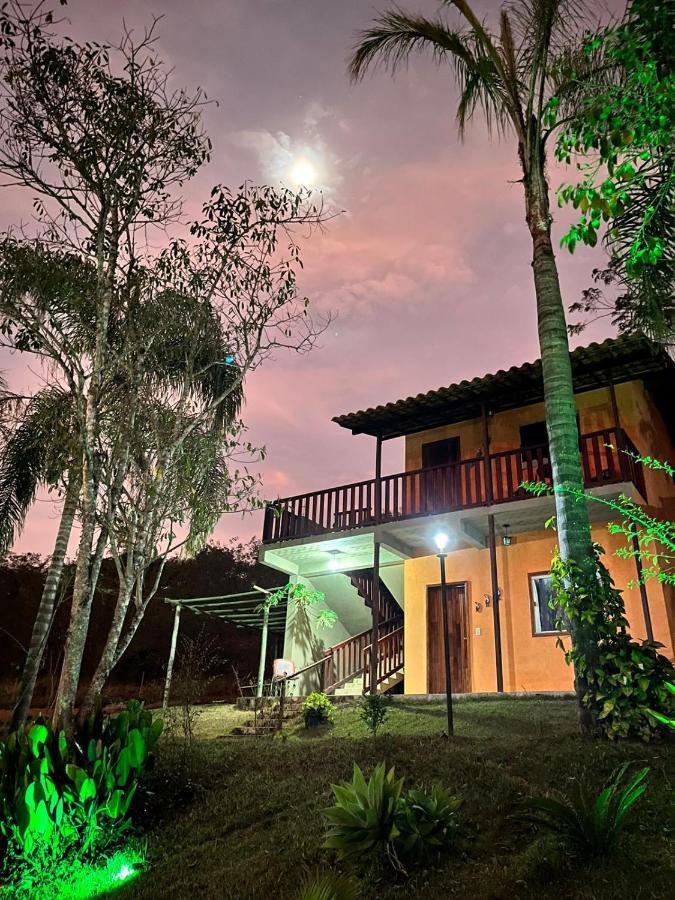 Pousada Chales Dos Montes Santana dos Montes Eksteriør billede
