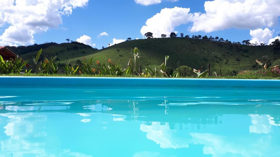 Pousada Chales Dos Montes Santana dos Montes Eksteriør billede
