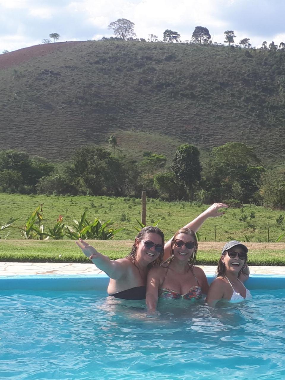 Pousada Chales Dos Montes Santana dos Montes Eksteriør billede